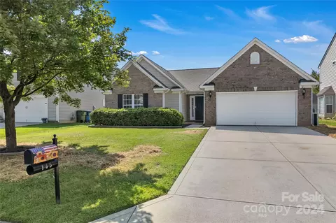 145 Crestwood Dr, Mount Holly, NC 28120