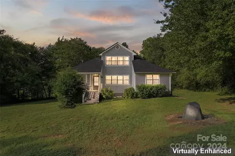 127 Elm Rd, Grover, NC 28073