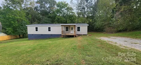 2183 Wyoming St, Newton, NC 28658