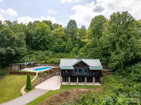 80 Austins Trl, Canton, NC 28716
