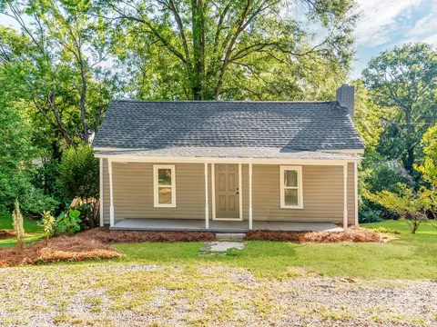 92 Mckinnon Ne Ave NE, Concord, NC 28025