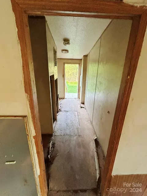 7689 Boone Trl, Purlear, NC 28665 photo 7