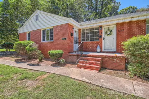 3245 Minnesota Rd, Charlotte, NC 28208