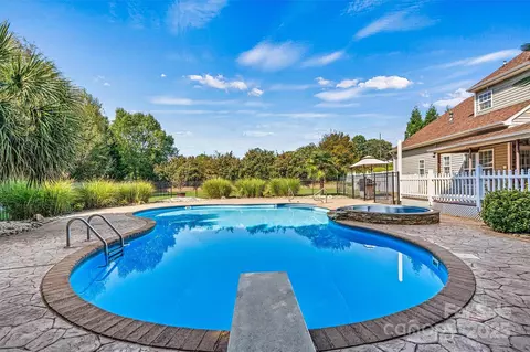 7876 Rebecca Rd, Denver, NC 28037