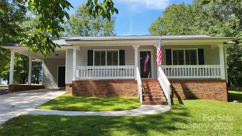 1012 E Arch St, Lancaster, SC 29720