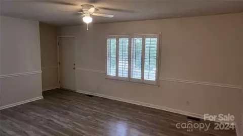 Living - 1012 E Arch St, Lancaster, SC 29720 photo 2 of 3