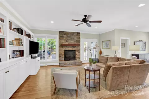 211 N Kimberly Rd, Davidson, NC 28036 photo 18