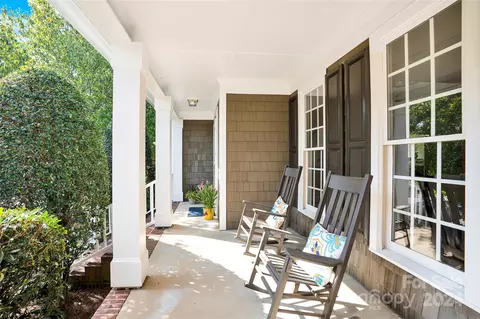 211 N Kimberly Rd, Davidson, NC 28036 photo 2