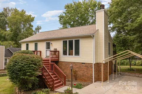 9520 Buckskin Ln, Mint Hill, NC 28227