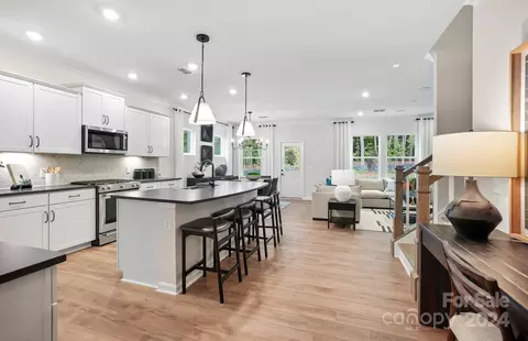 5116 Hales Ford 033 Rd #033, Charlotte, NC 28215