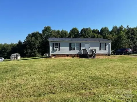124 Robins Hill Ln, Statesville, NC 28677