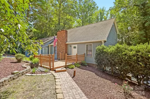 203 Elm Ave, Hudson, NC 28638