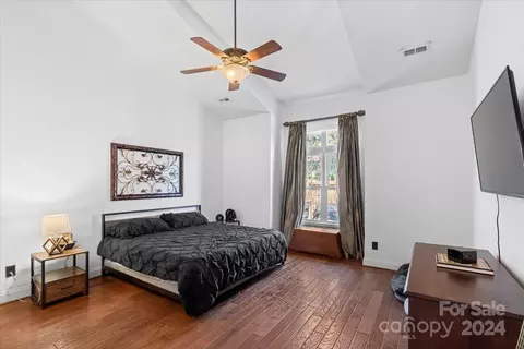 Bedroom - 19433 Battery St, Cornelius, NC 28031 photo 1 of 5