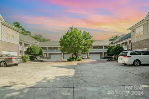 8953 Rosalyn Glen Rd, Cornelius, NC 28031