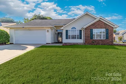 3202 Silver Spur Ct, Charlotte, NC 28273