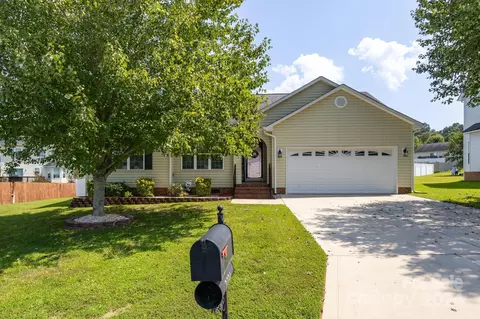 2024 Longhorn Dr, Dallas, NC 28034