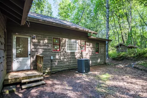 Exterior - 399 Oriole Rd, Brevard, NC 28712 photo 3 of 8