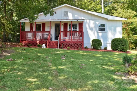 329 Lakeview Rd, Badin Lake, NC 28127