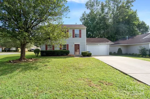 10710 Gold Pan Rd, Charlotte, NC 28215