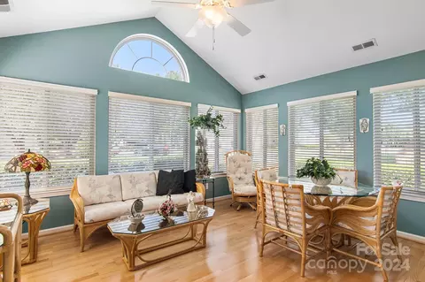 727 Ledgestone Ct, Tega Cay, SC 29708 photo 7