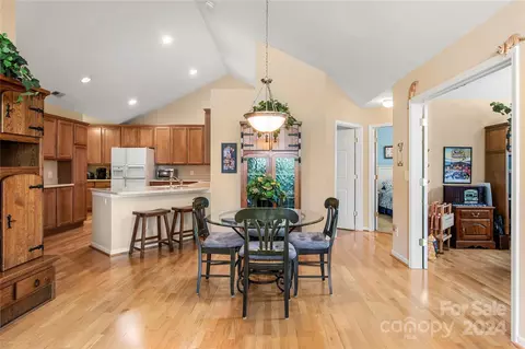 727 Ledgestone Ct, Tega Cay, SC 29708 photo 11