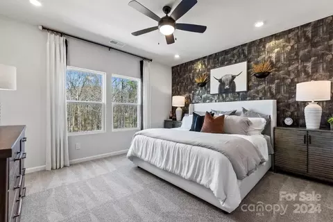 1556 Blanche St, Charlotte, NC 28262