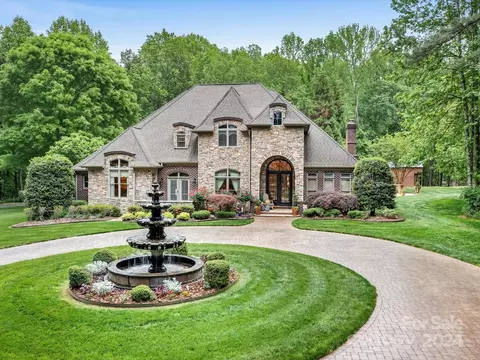 9210 W Nc 152 Hwy, Mooresville, NC 28115