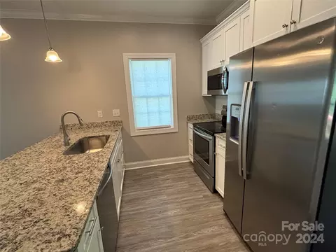Kitchen - 1086 20th Ne St NE, Hickory, NC 28601 photo 3 of 3