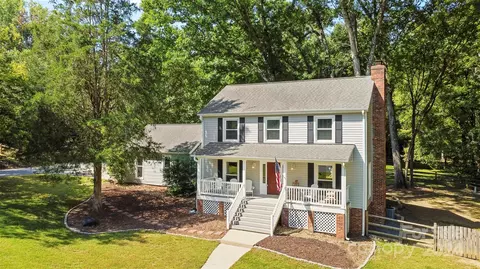 4416 Meadowridge Dr, Charlotte, NC 28226