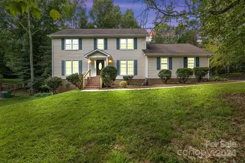 6301 Dougherty Dr, Charlotte, NC 28213