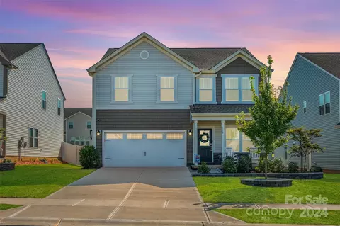 112 Fern Ln, Troutman, NC 28166
