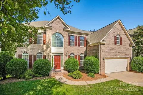 193 Flowering Grove Ln, Mooresville, NC 28115