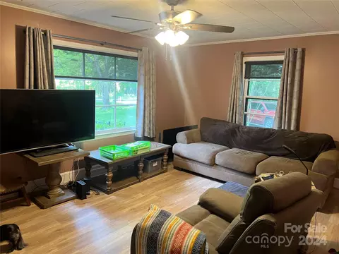 Living - 2117 John St, Matthews, NC 28105 photo 1 of 2