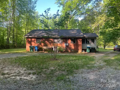 Exterior - 2117 John St, Matthews, NC 28105 photo 1 of 2