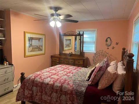 Bedroom - 2117 John St, Matthews, NC 28105 photo 1 of 3