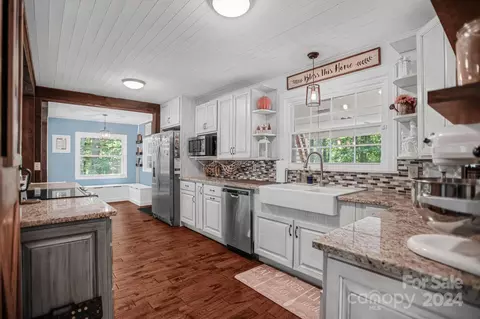 60 Hampton Ct, Columbus, NC 28722 photo 7