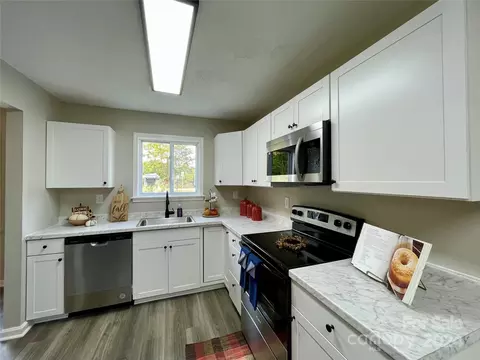 Kitchen - 220 Blacksnake Rd, Stanley, NC 28164 photo 2 of 4