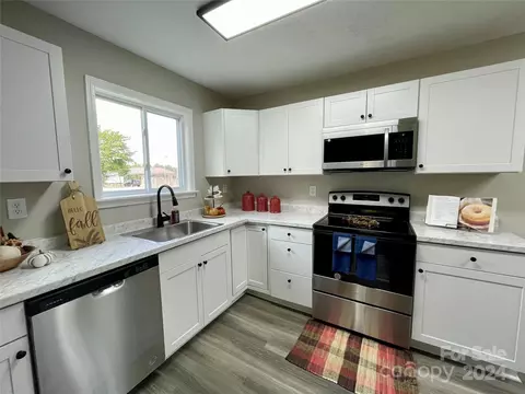 Kitchen - 220 Blacksnake Rd, Stanley, NC 28164 photo 4 of 4