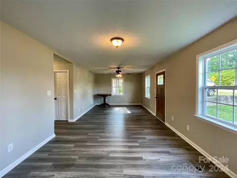 Living - 220 Blacksnake Rd, Stanley, NC 28164 photo 2 of 2
