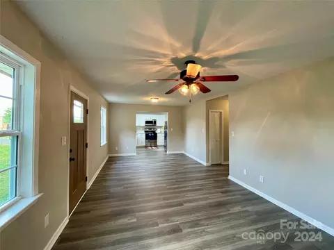 Living - 220 Blacksnake Rd, Stanley, NC 28164 photo 1 of 2