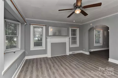 Living - 1203 Jackson St, Monroe, NC 28110 photo 1 of 5