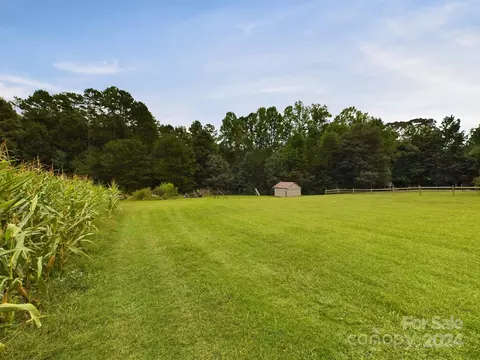 3636 33rd Ne Ave NE, Hickory, NC 28601 photo 45