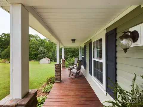 3636 33rd Ne Ave NE, Hickory, NC 28601 photo 4