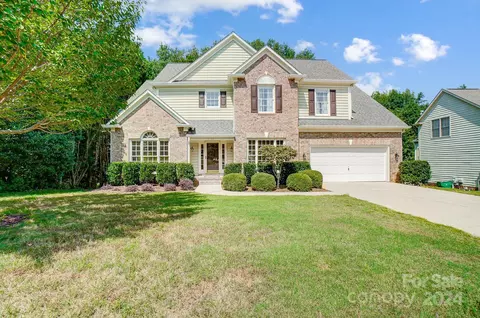 2736 Peverell Ln, Charlotte, NC 28270