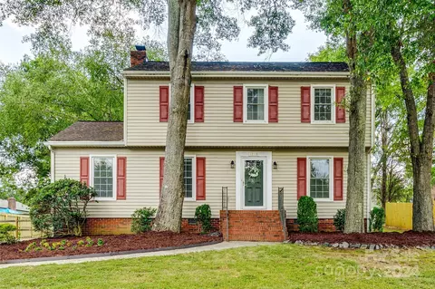 12119 Painted Tree Rd, Charlotte, NC 28226