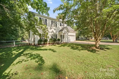 166 Byers Rd, Troutman, NC 28166