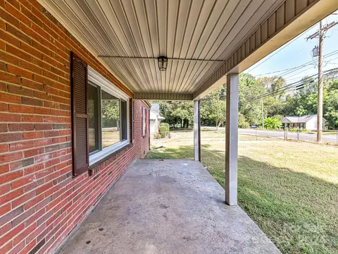 906 Franklin St, Monroe, NC 28112 photo 4