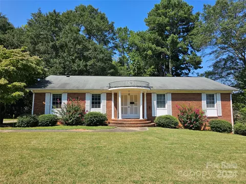 1016 Mark Dr, Shelby, NC 28152
