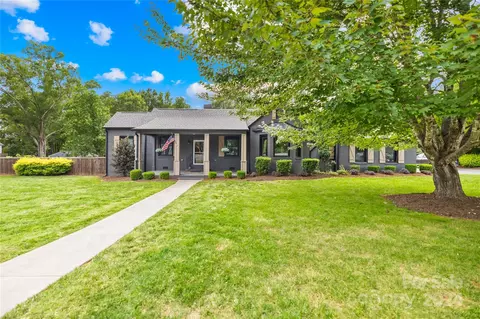 19401 S Main St, Cornelius, NC 28031 photo 2