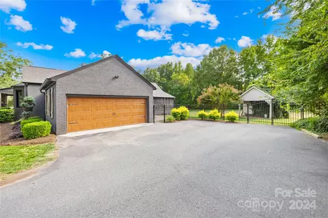 19401 S Main St, Cornelius, NC 28031 photo 31